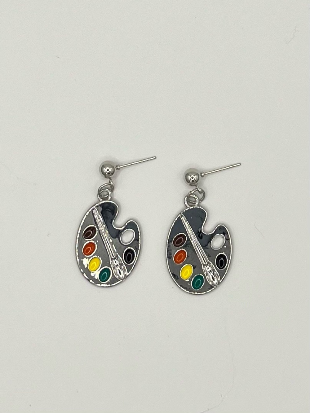 Artist Paint Palette Stud Earrings – Silver Tone Enamel Art Lover Earrings